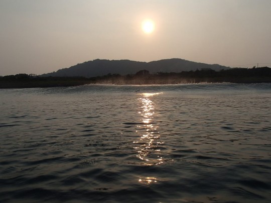 南房総の海からの夕日、水中撮影