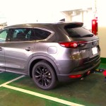 CX-8にトレーラーヒッチ+ヒッチカーゴでリアに大容量積載 斜め後ろから2
