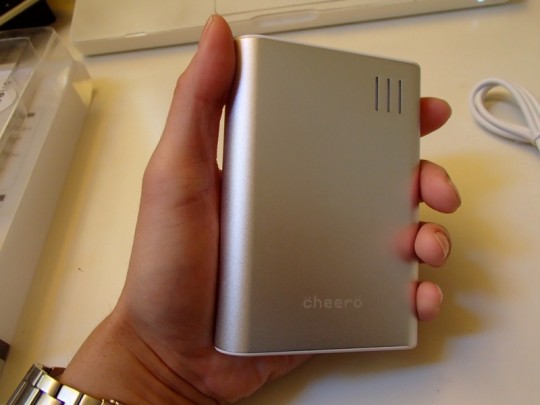 cheero Power Plus2サイズ感