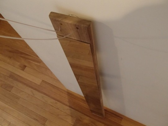 壁から吊り下げられる割れないステンレス製の細長姿見鏡3