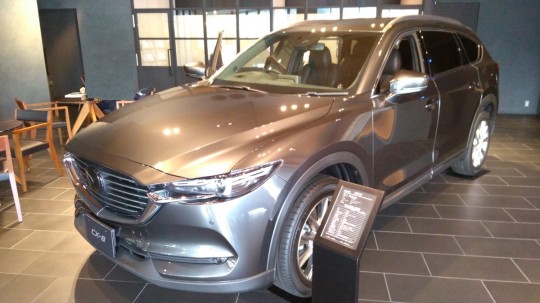 MAZDA CX-8 展示車フロント